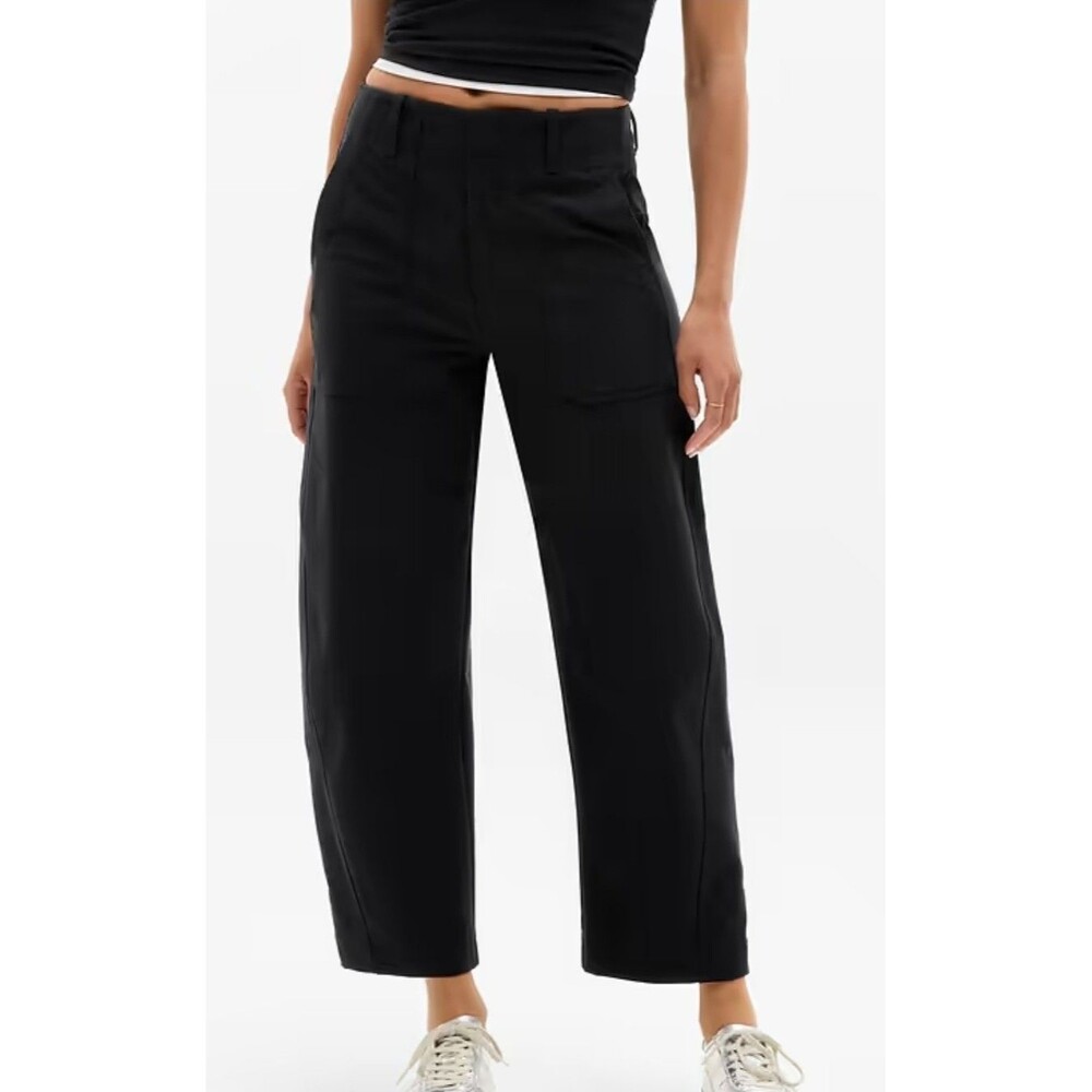 Athleta Skyline High Rise Barrel Leg Stretch Black Pant Size 4 Retails $139